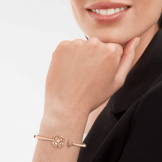 ブルガリ フィオレヴァーシリーズのブレスレットの新作