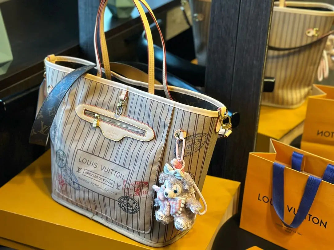 ルイ・ヴィトン M11948 ネヴァーフル バンドリエール インサイドアウト GM