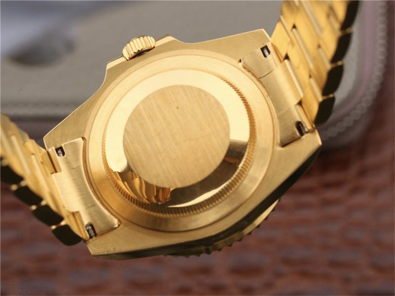 ロレックス GMTマスターII 116718LN