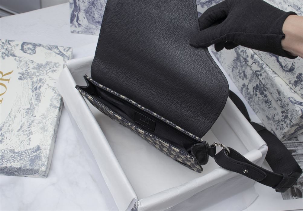 サドルポーチ ベージュ&ブラック 斜めジャカード – DIO014