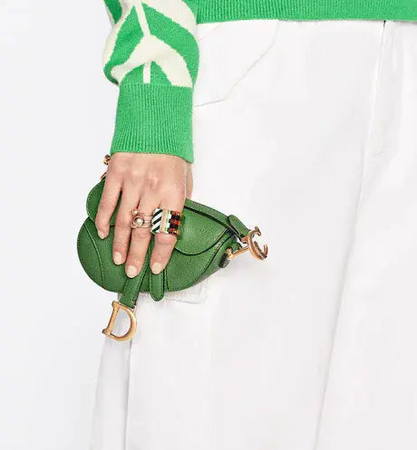 ディオール マイクロ サドルバッグ