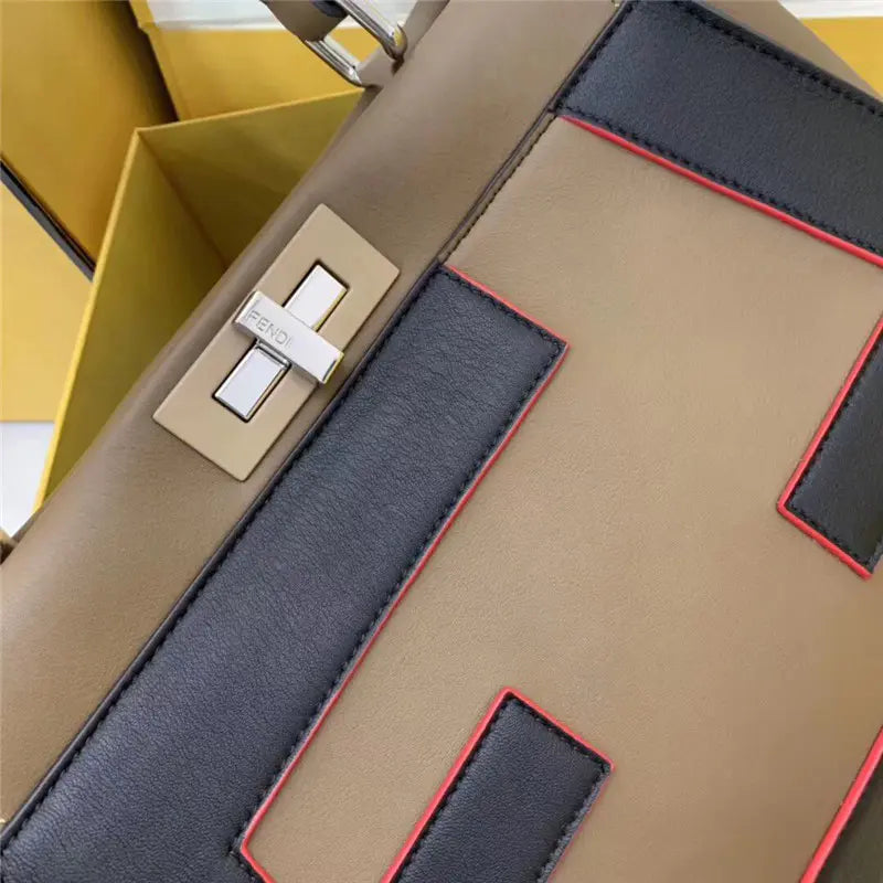 フェンディ ピーカブーバッグ