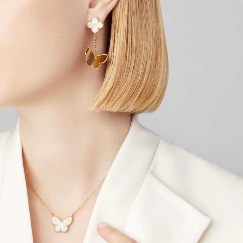 ヴァン クリーフ&アーペルのラッキー アルハンブラ イヤリング(2つのパターン)の新着