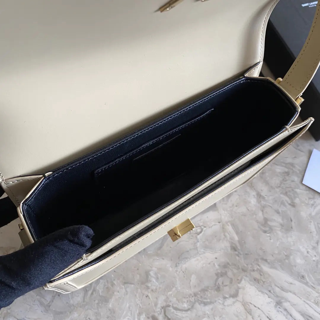 ソルフェリーノ ミドルサッチェル(ラッカー仕上げのエアーズ)