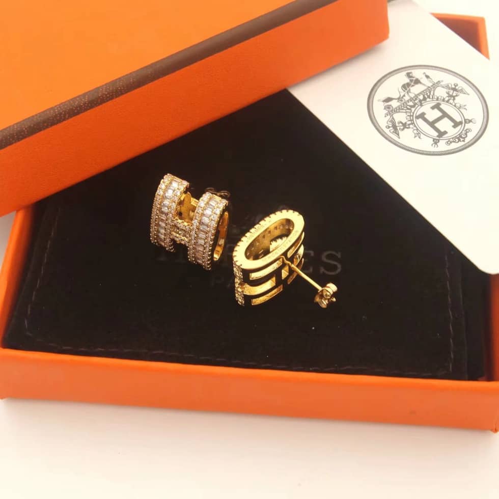 7つ星エルメスイヤリング