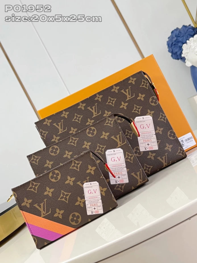 トリオ トイレポーチ モン モノグラム P01952 – LW384