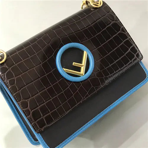 フェンディ カン・イ・FF ショルダーバッグ