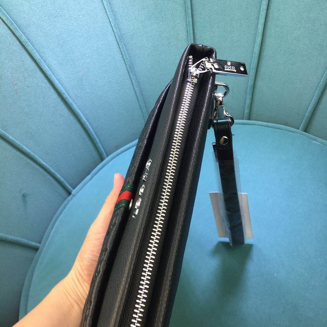 Gucci(グッチ)クラッチバッグ 28x18x2cm