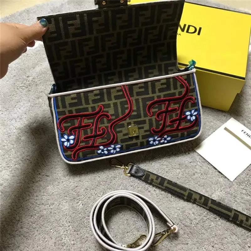フェンディ バゲットバッグ