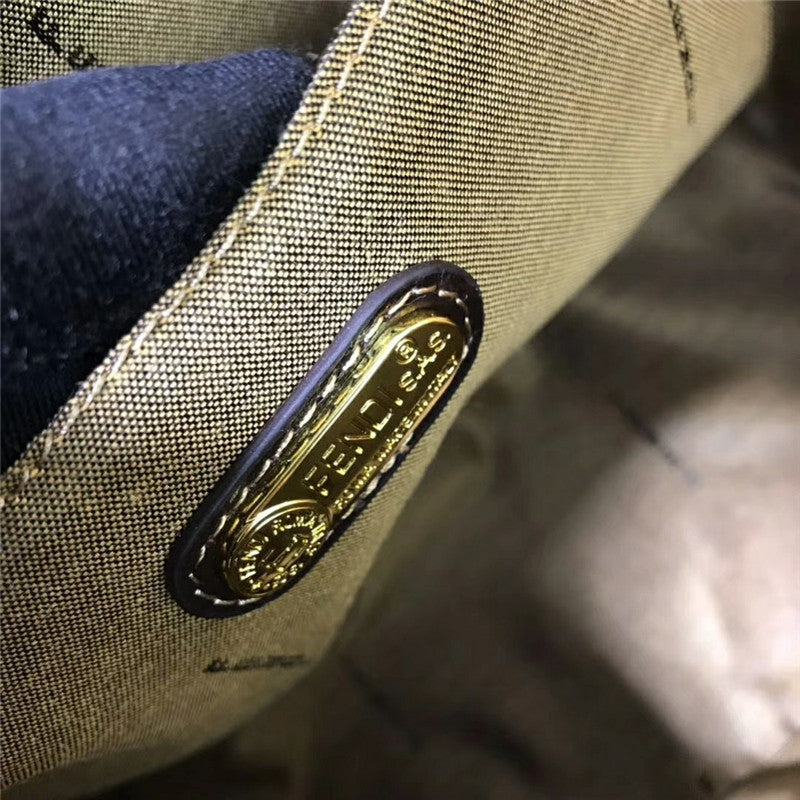 ヴィンテージ フェンディ ボックスバッグ