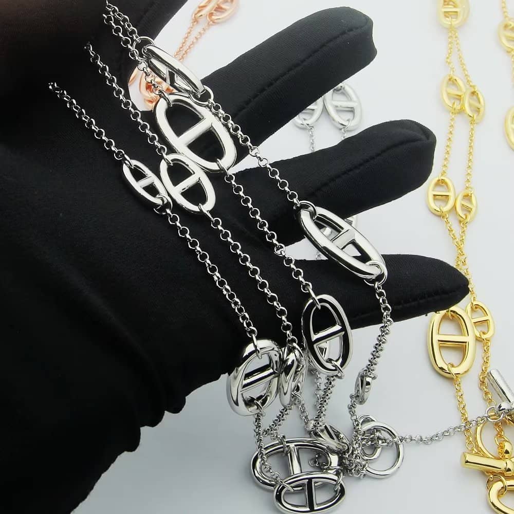 偽エルメスロゴネックレス