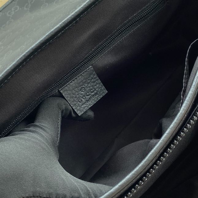 グッチ GGグッチシマ ブラックナイロン メッセンジャーバッグ – BG049
