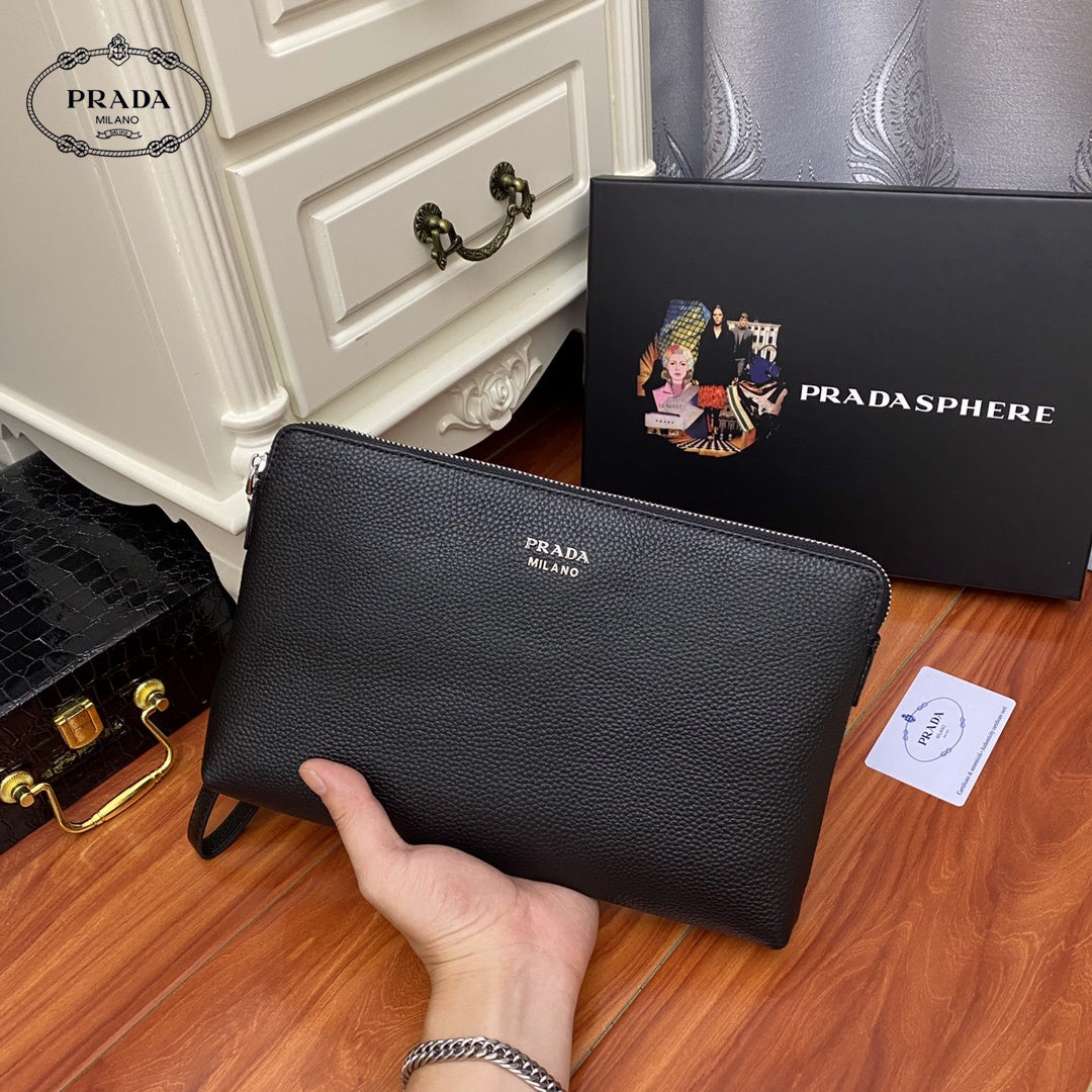 【PRADA 公式 旗艦店】プラダ クラッチバッグ 当日出荷 好評に付き再入荷! 黒 28*18*1CM
