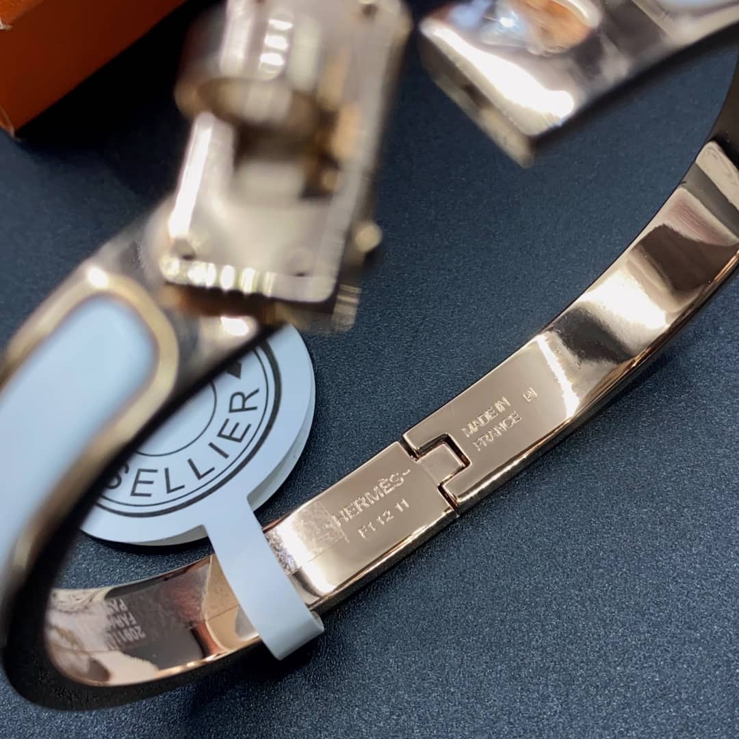 エルメスのブレスレットが安い