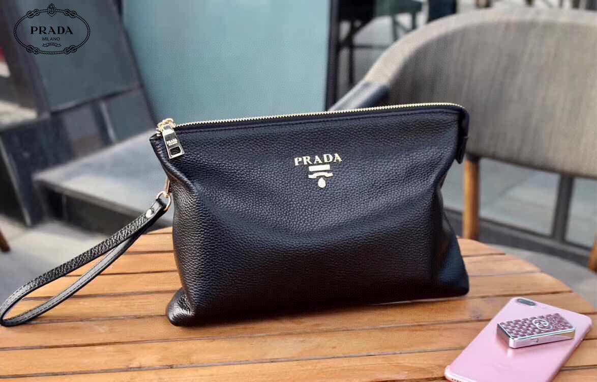 【PRADA 公式 旗艦店】プラダ クラッチバッグ当日出荷 好評に付き再入荷!28*18.5*3CM