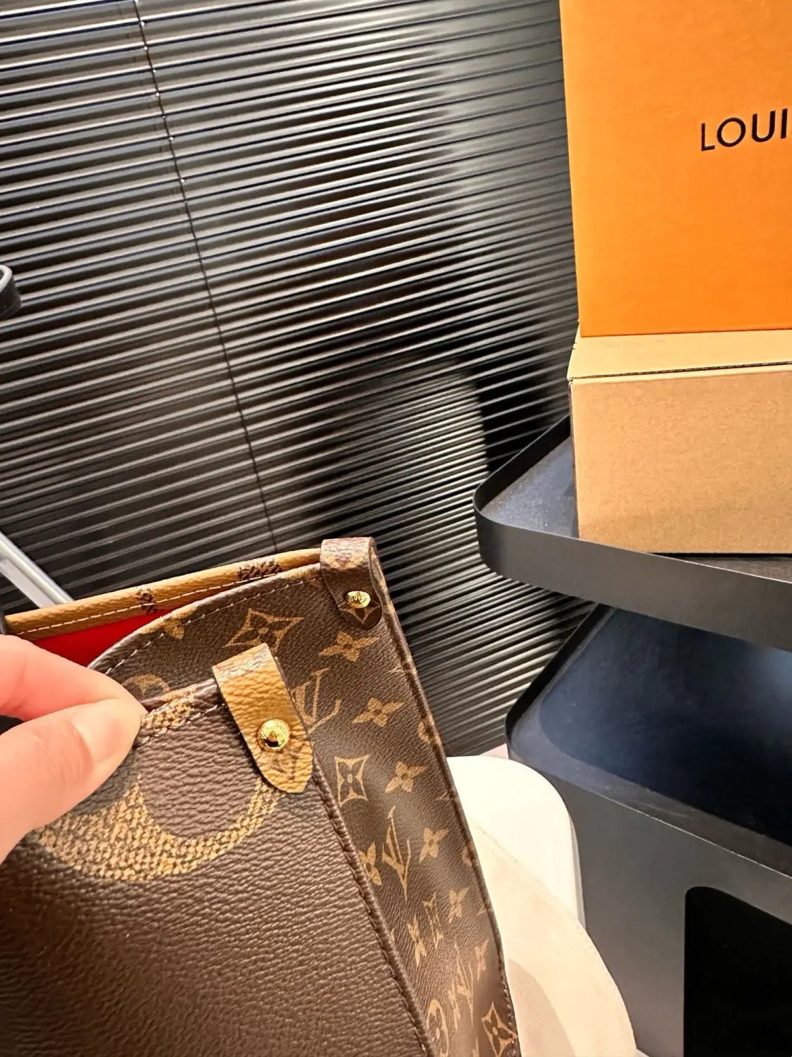 ルイ・ヴィトン オンザゴー MM M45321