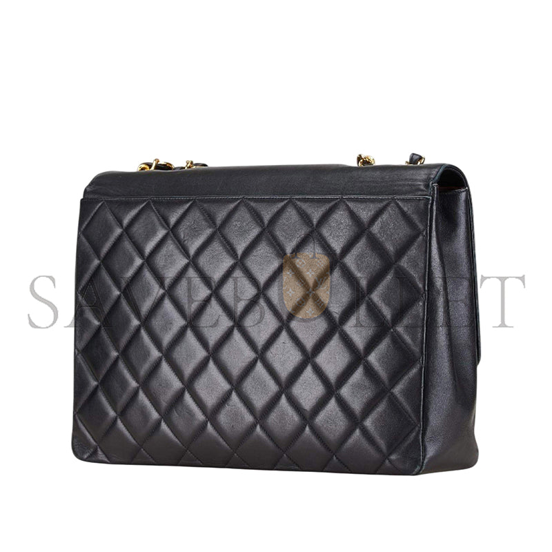 シャネル クラシック フラップ オーバーサイズ ショルダーバッグ AP2215 (33*23*11cm)