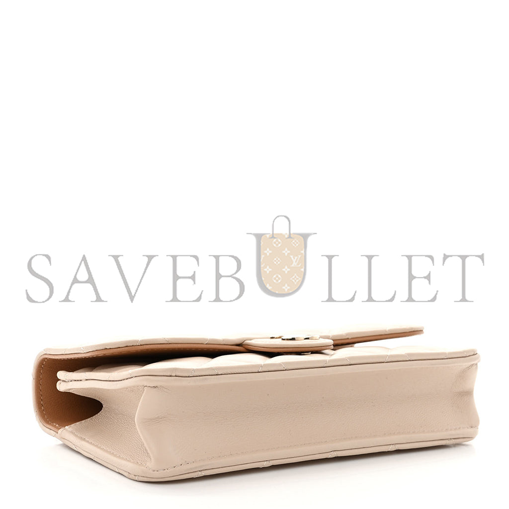 シャネル マスターラムスキン キルティング フラップ フォンホルダー チェーン付き ベージュブラウン AP3226 (17.2×10×3.3cm)