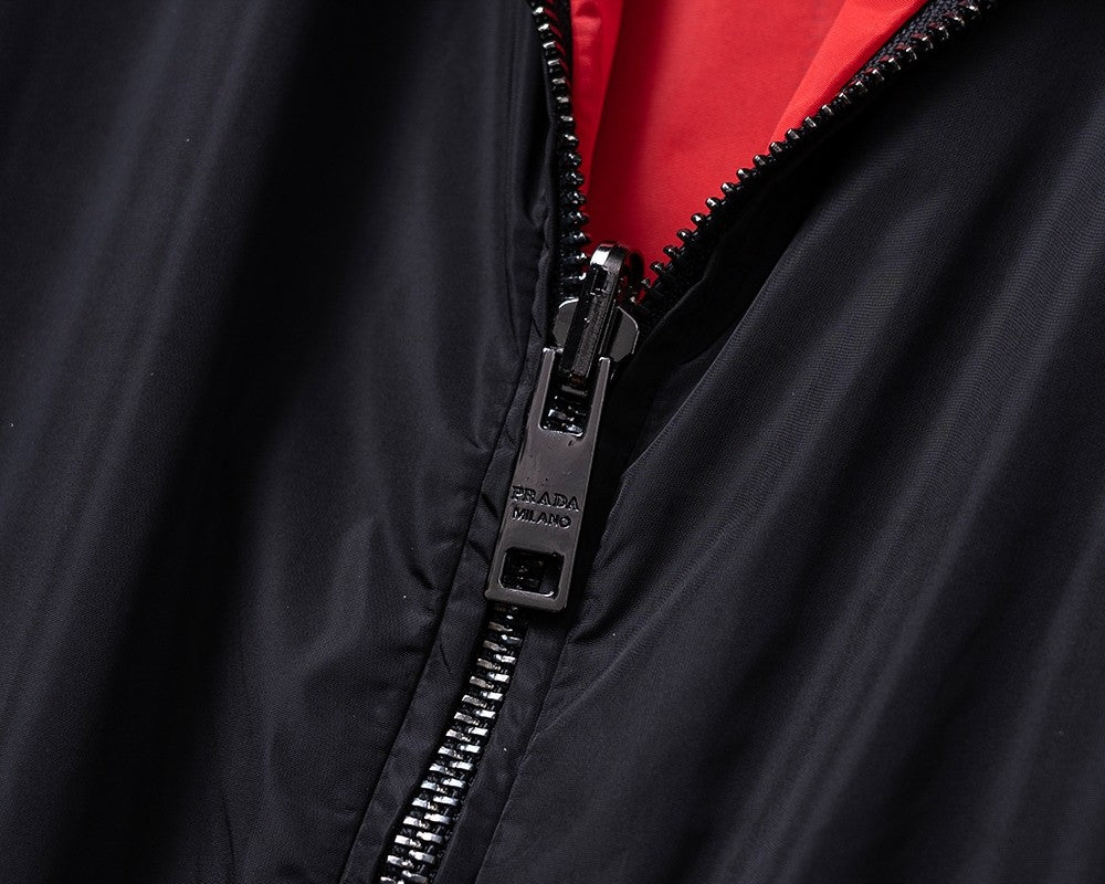 【PRADA旗艦店】プラダ リバーシブルジャケット ご好評に付き再入荷!