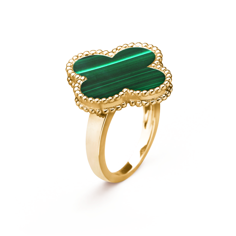 ヴァン クリーフ&アーペルのマジック アルハンブラ リングの新着