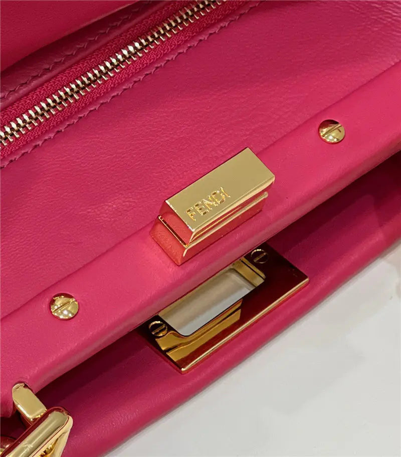 フェンディ ピーカブー ショルダーバッグ