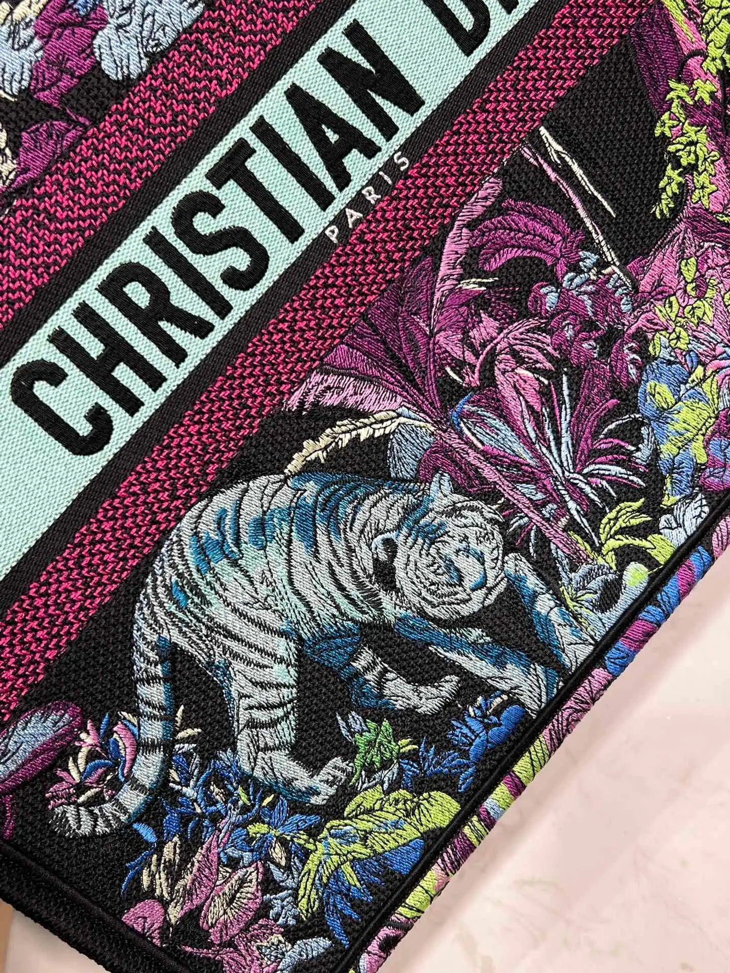 クリスチャン・ディオール ブックトートバッグ