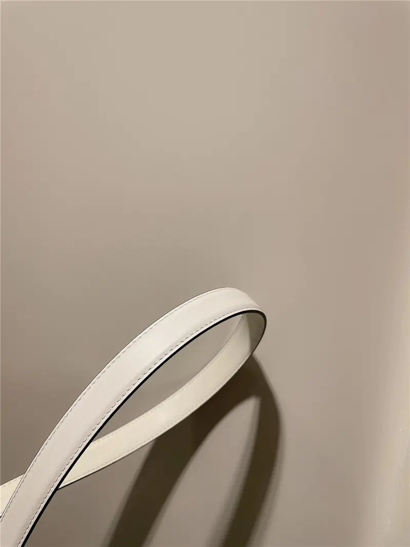 フェンディの新作カーフスキンベルト