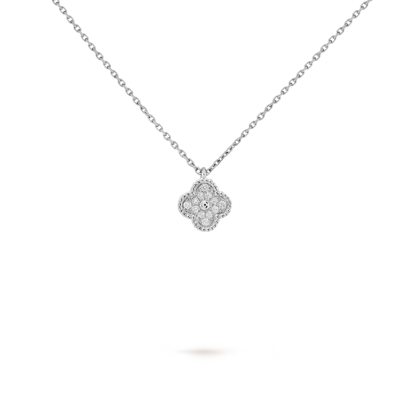 ヴァン クリーフ&アーペルの新作スウィート アルハンブラ ペンダント