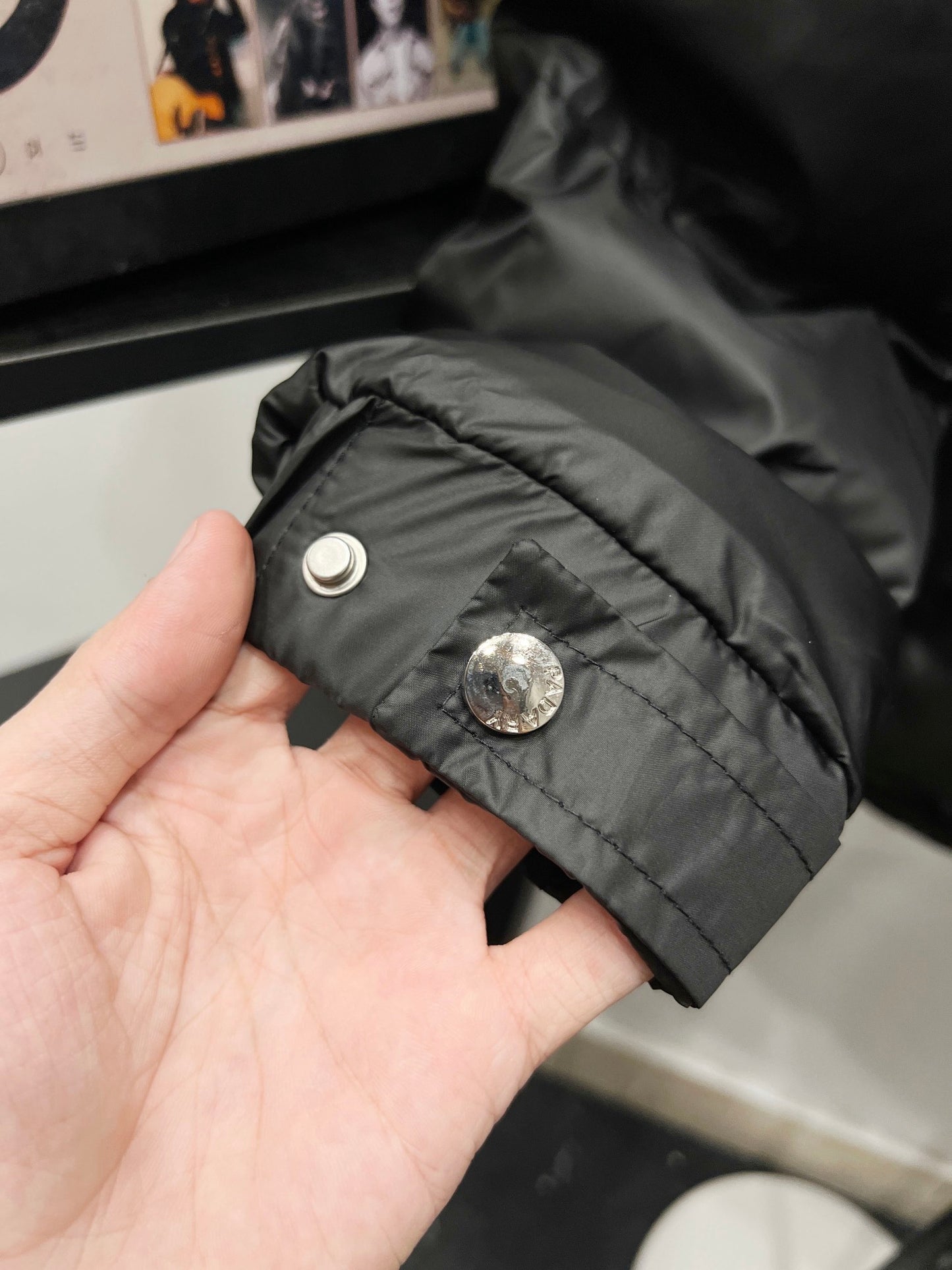 【PRADA旗艦店】ダウンジャケット、ご好評に付き再入荷!