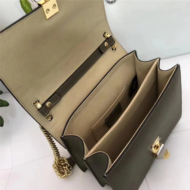 フェンディ カンユー ショルダーバッグ