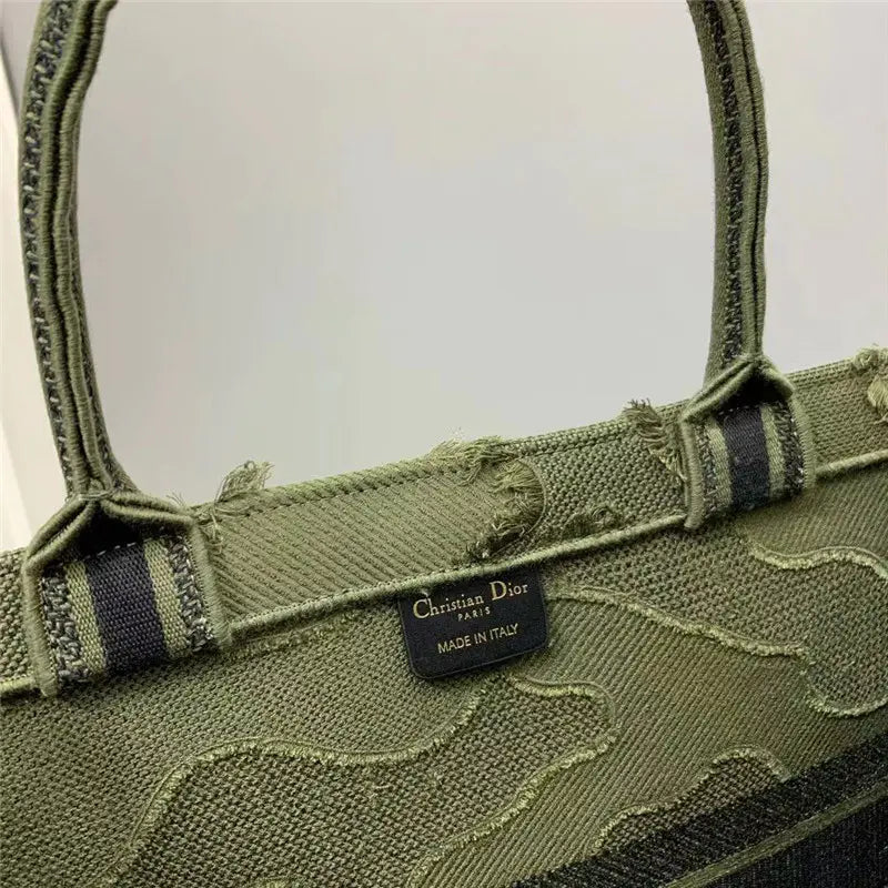 ディオール オブリーク エンブロイダリー ディオール ブック トート