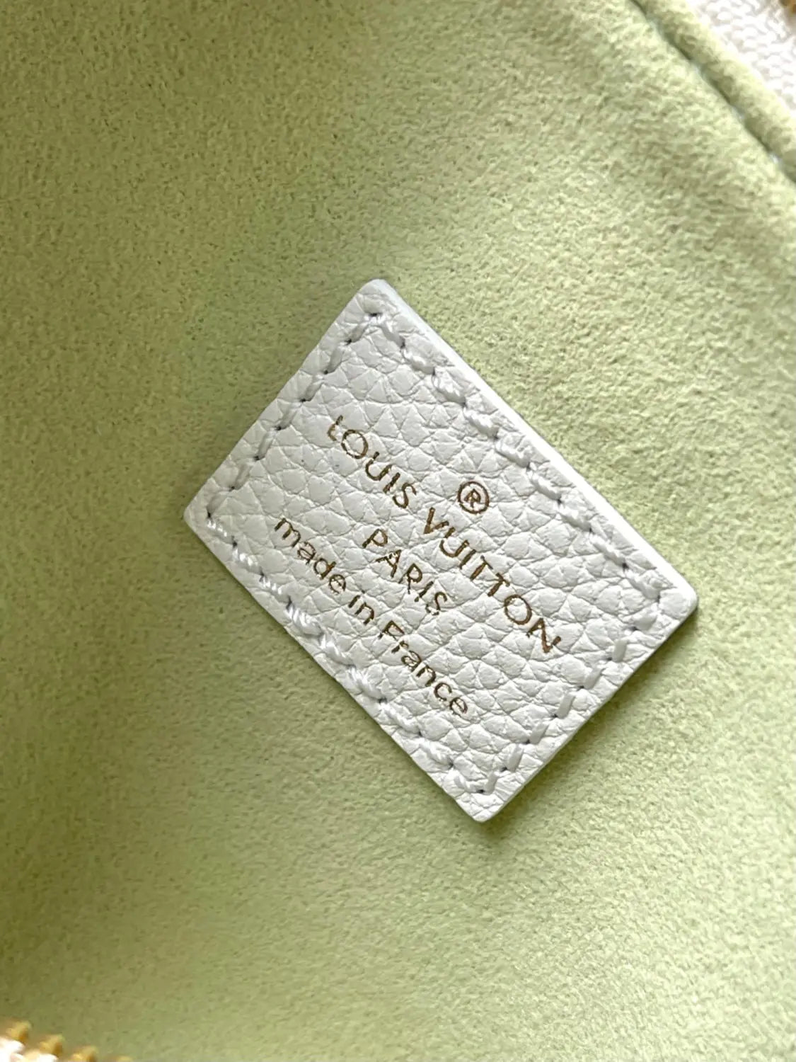 ルイ・ヴィトン M24169 ナノ・スピーディ