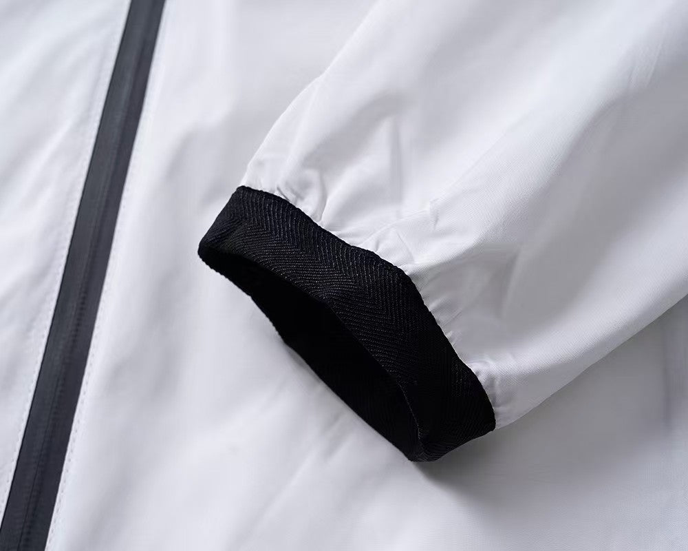 【PRADA旗艦店】プラダ ジャケット ご好評に付き再入荷!