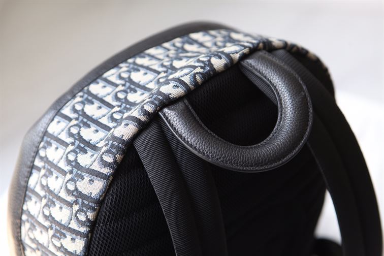 ディオール ライダー バックパック ベージュ&ブラック ディオール オブリーク ジャカード – DIO028
