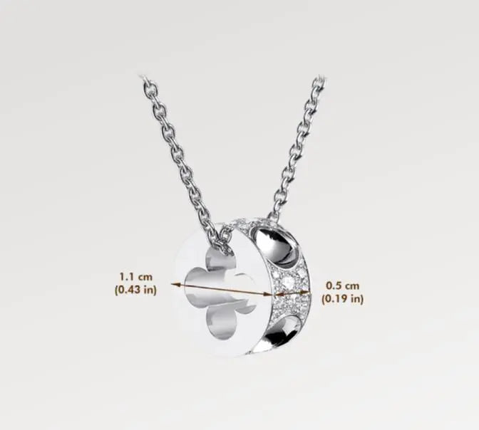 LV ルイ・ヴィトン プリントペンダント Q93127