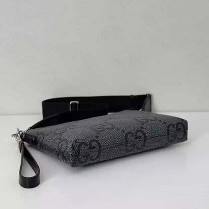 GGジャンボミディアムクロスボディバッグ（グレー＆ブラックGGレザー）– BG079