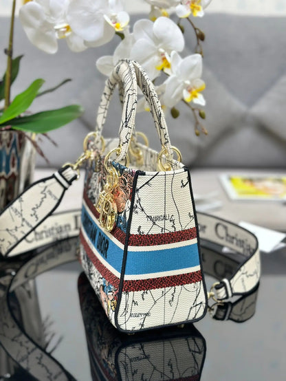 クリスチャン ディオール ミディアム レディ D ライト バッグ