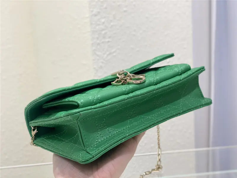 レディディオールクラッチ