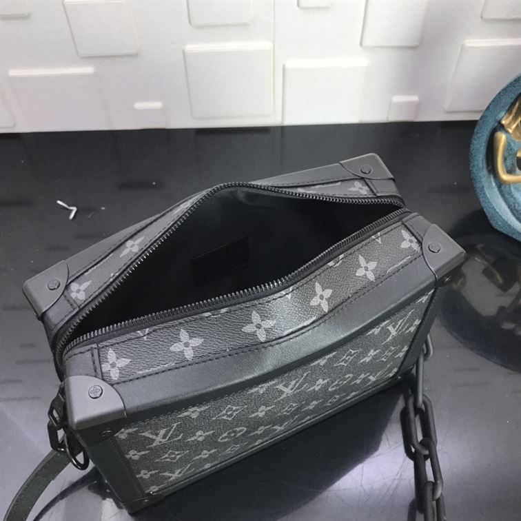 ルイ・ヴィトン ソフトトランク モノグラム エクリプス – LVB060