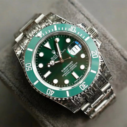 ロレックス サブマリーナーデイト 彫金 116610LV 数が少ない