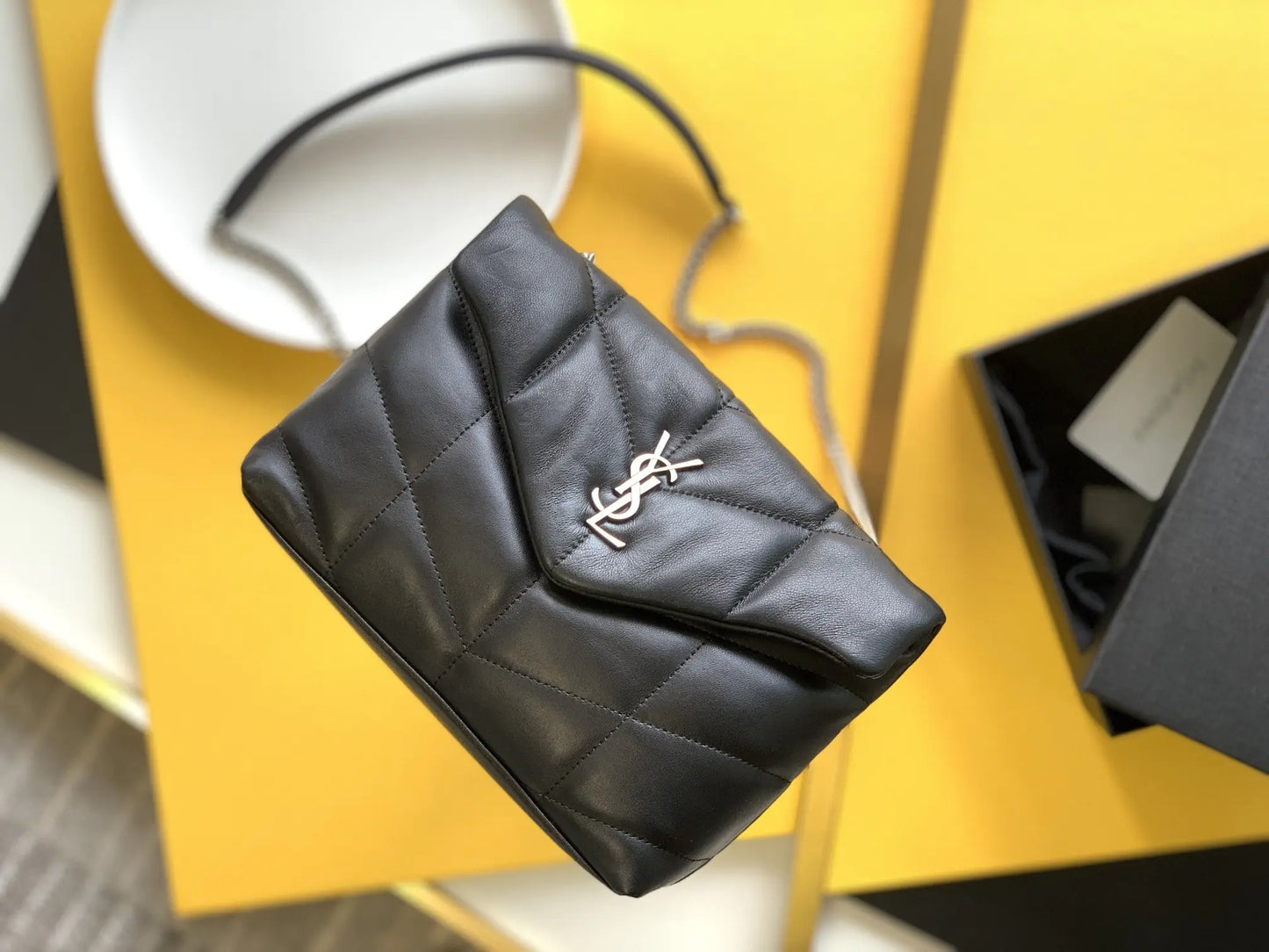 ジャージー素材のパファートイバッグ