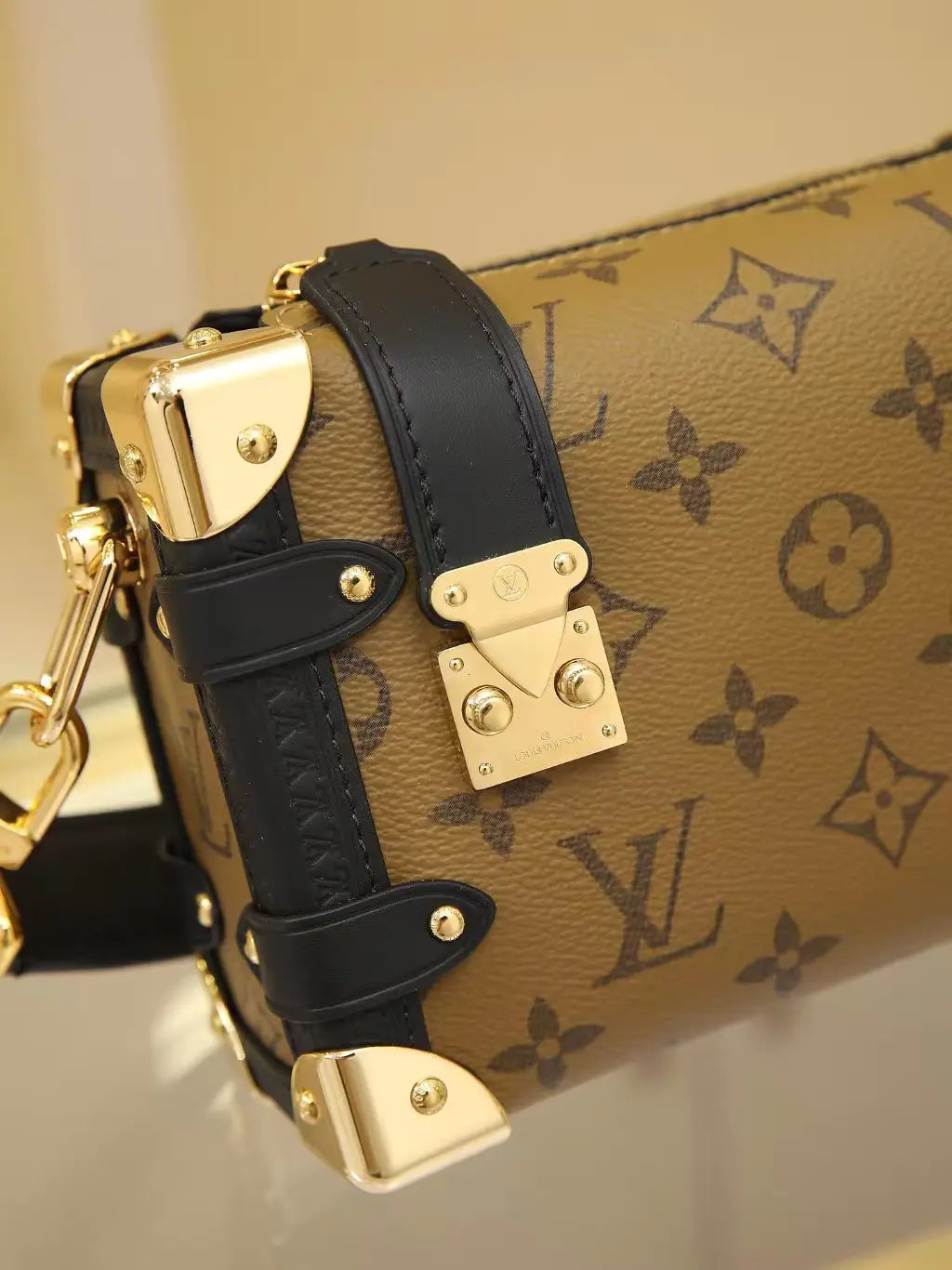 ルイ・ヴィトン サイドトランクGM M47139 (18×12.5×8cm)