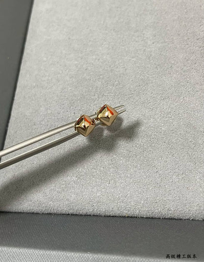 エルメスのクラシックイヤリング