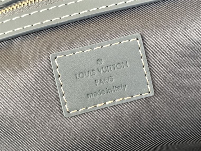 ルイ・ヴィトン キーポル・バンドリエール50 – LVB052