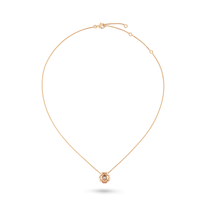 シャネル カムリア ネックレスのエキス