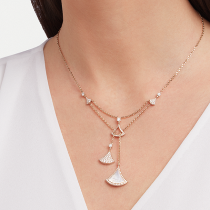 ブルガリ ディーヴァ ドリーム ネックレスの新商品