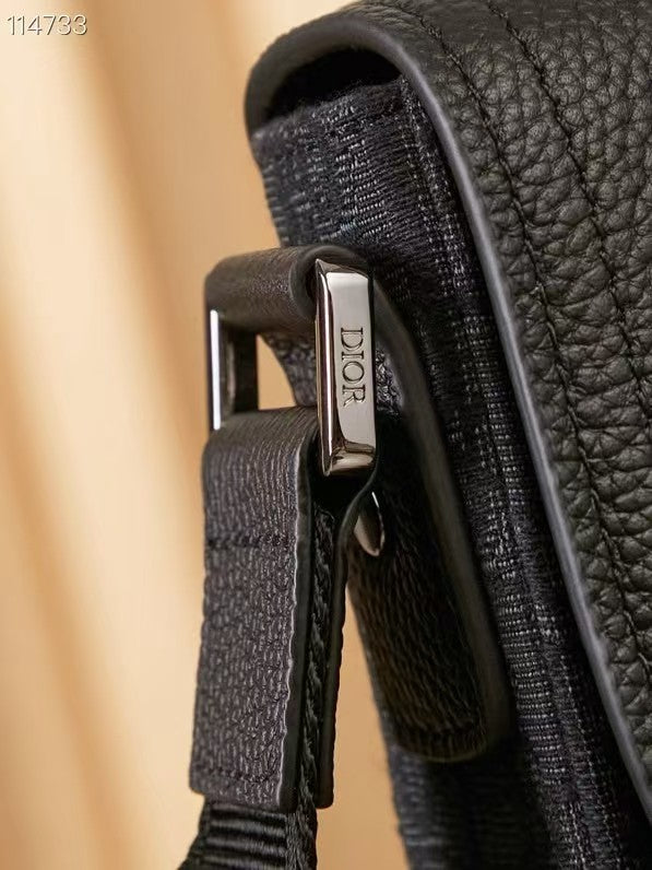 スモール サドル フラップ メッセンジャー