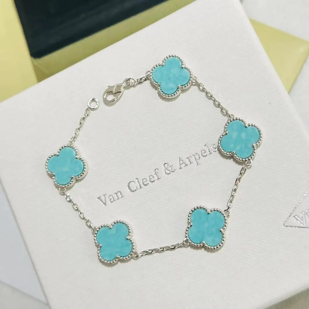 ヴァン クリーフ＆アーペル 四つ葉のクローバー ミントブルーカルセドニー ブレスレット