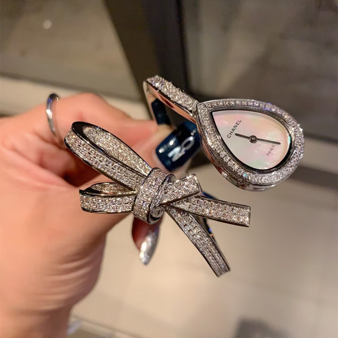 シャネル ボウ ダイヤモンド レディース ウォッチ