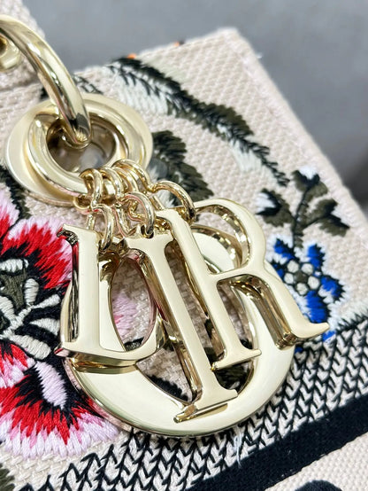 クリスチャン ディオール ミディアム レディ D ライト バッグ